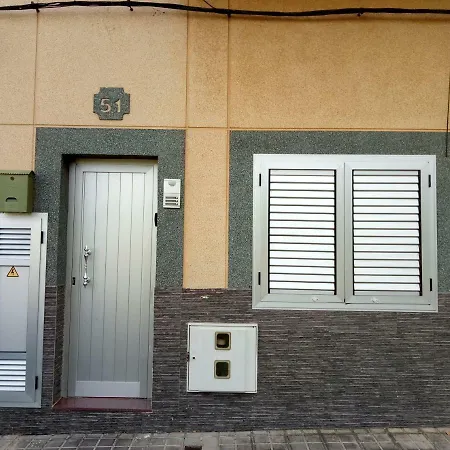 Burero - Comfy - Near Airport & Beaches Appartamento *